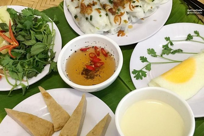 [HOT] Hanoi Old Quarter Walking Street Food - Small Group Tour - Guides you’re likely to meet, and why that matters for street food