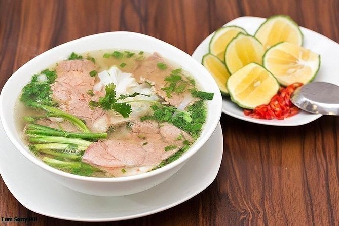 [HOT] Hanoi Old Quarter Walking Street Food - Small Group Tour - Dietary needs and spice control without derailing the tour