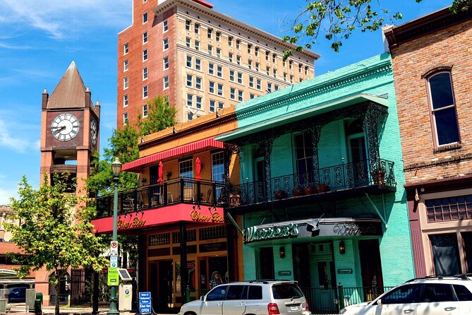 Houston Downtown Food Tour with 6 Tastings of Tradition & Fusion - Stop 4: The Bar for Vietnamese chicken and rice