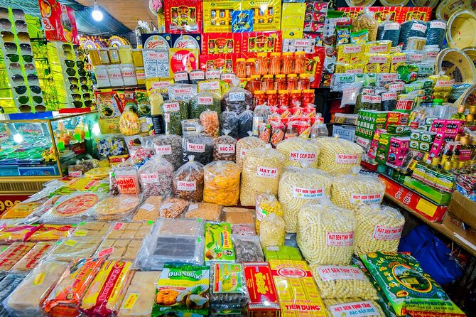 Hue Food Tour by Walking or Cyclo or Motorbike with Driver - Guide matters more than you think