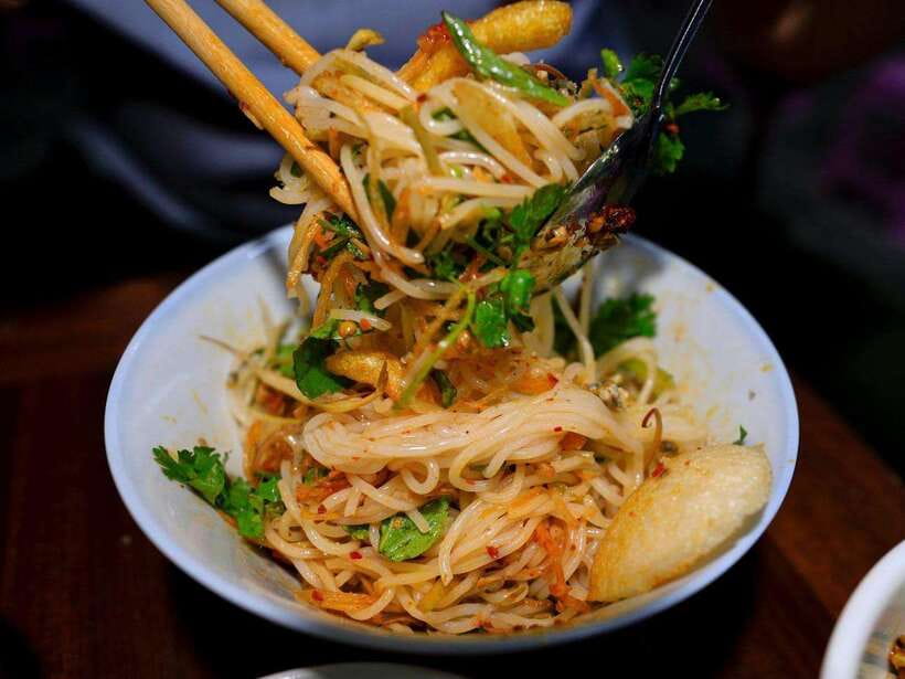 Hue: Guided Local Food Tour with Stories - Getting Oriented: Where You Start at 15 Lê Lợi