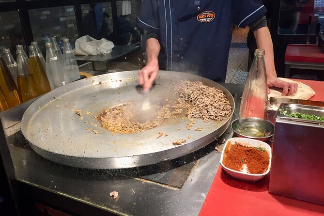 Istanbul Culinary Tour: Local Hotspots and Gourmet Street Foods - Guides Matter: What the Reviews Teach You About the Experience