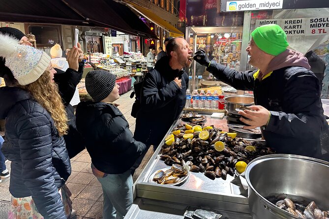 Istanbul Culinary Tour: Local Hotspots and Gourmet Street Foods - Stop 2: Cicek Pasaji on İstiklal Caddesi—Tea, Texture, and Real Street Favorites