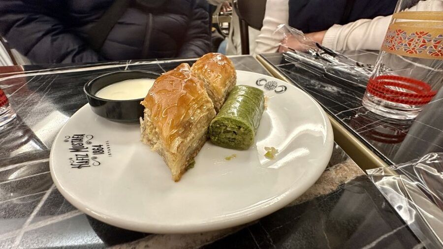 Istanbul Culinary Tour: Local Hotspots & Gourmet StreetFoods - Key things that make this tour worth your time