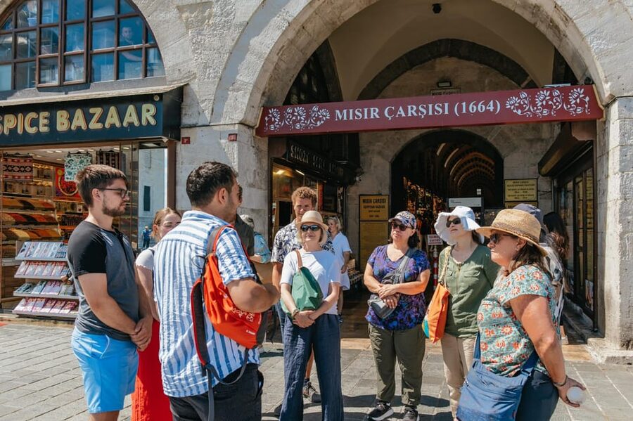 Istanbul: European and Asian Side Guided Foodie Walking Tour - Value check: is $135 fair for what you get?