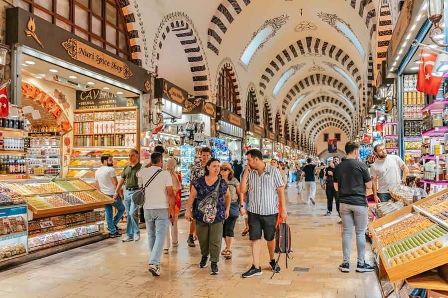 Istanbul: European and Asian Side Guided Foodie Walking Tour - Meeting at Viyana Kahvesi Sirkeci: the easiest start point
