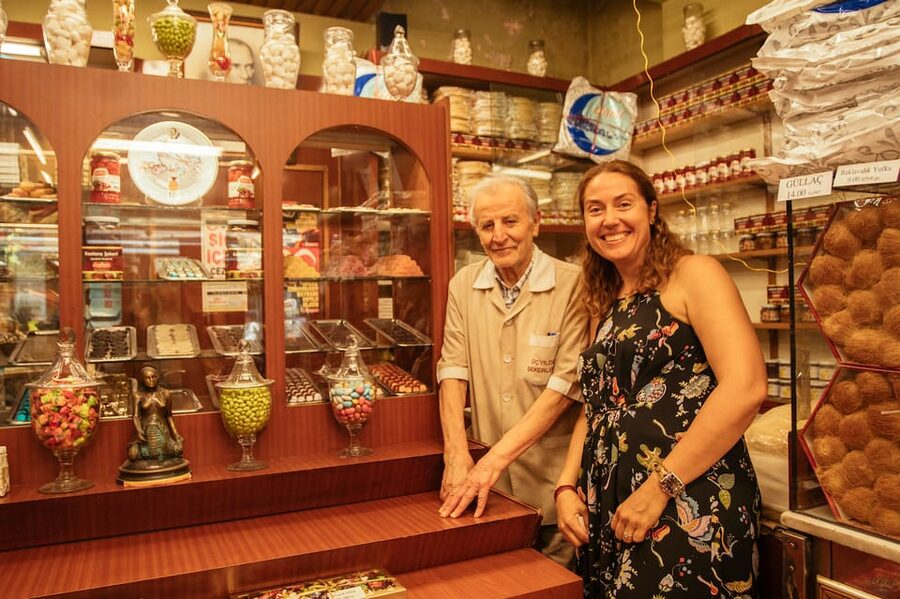 Istanbul: Private Guided Food Tour with 10 Tastings - Why this Istanbul food walk makes sense in 3 hours