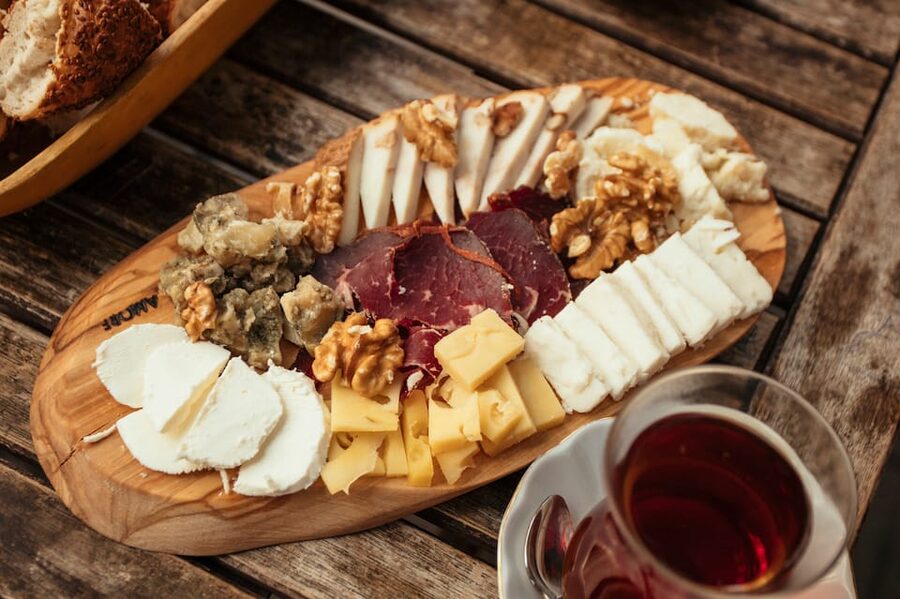 Istanbul: Private Guided Food Tour with 10 Tastings - The tastings: Turkish delight, dürüm, and the range that tells a story