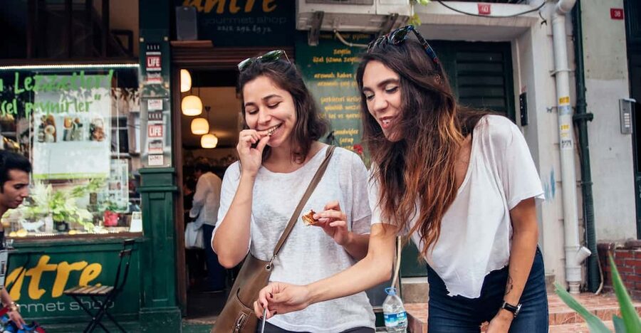 Istanbul: Private Guided Food Tour with 10 Tastings - Who this tour suits best