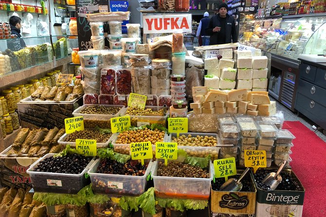 Istanbul Traditional Food Tour with Dinner on Off-Touristy-Path - What the guides do beyond food: stories, pacing, and English that actually helps