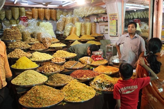 Jaipur Bazaar & Food Walking Tour - Why Jaipur’s Pink City bazaars work so well on a food walk