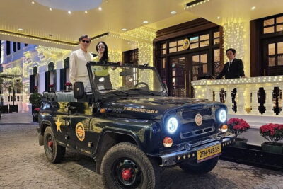 Jeep Tour Saigon By Night : FRESH SEAFOOD, STREET FOOD & SKY BAR - Price and What the $69 Ticket Actually Covers