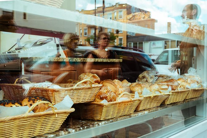 Jewish Neighborhood Food Tour - Guide matters: the difference between a good story and a great day