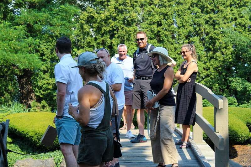 Kelowna: Walking Food Tour with 7 Tastings and 4 Drinks - Entering the Laurel Packinghouse at the start