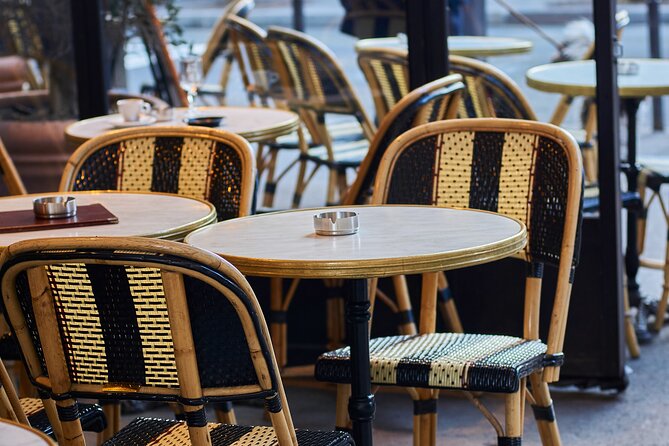 -Kids friendly- Eat, play, love Montmartre: 3H Walking Food Tour - Food stops that feel like you’re being shown the neighborhood