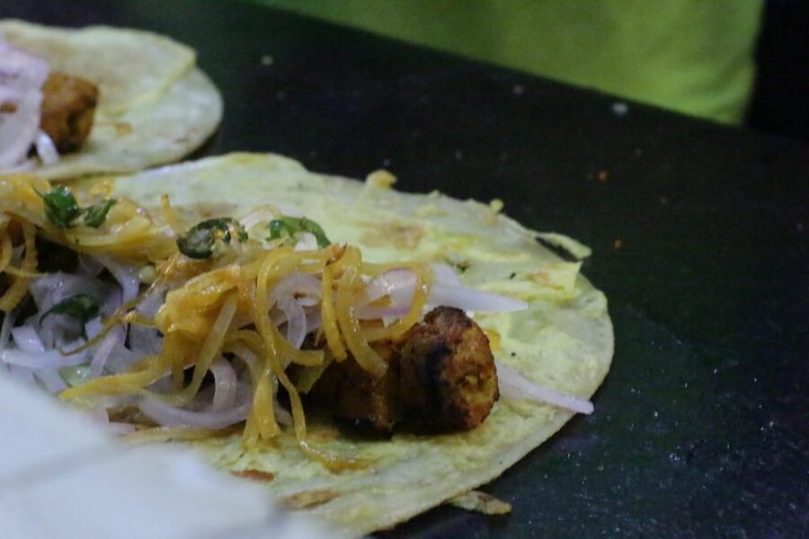 Kolkata Midtown Madness- A Street Food & Nightlife Tour - Bowbazar and Shobhabazar: the 200-year-old Kali Temple stop