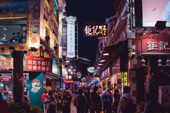 Kowloon Night Street Food Tour with a Local: Private & Customized - Price and value: what $201.87 buys you for 4 hours