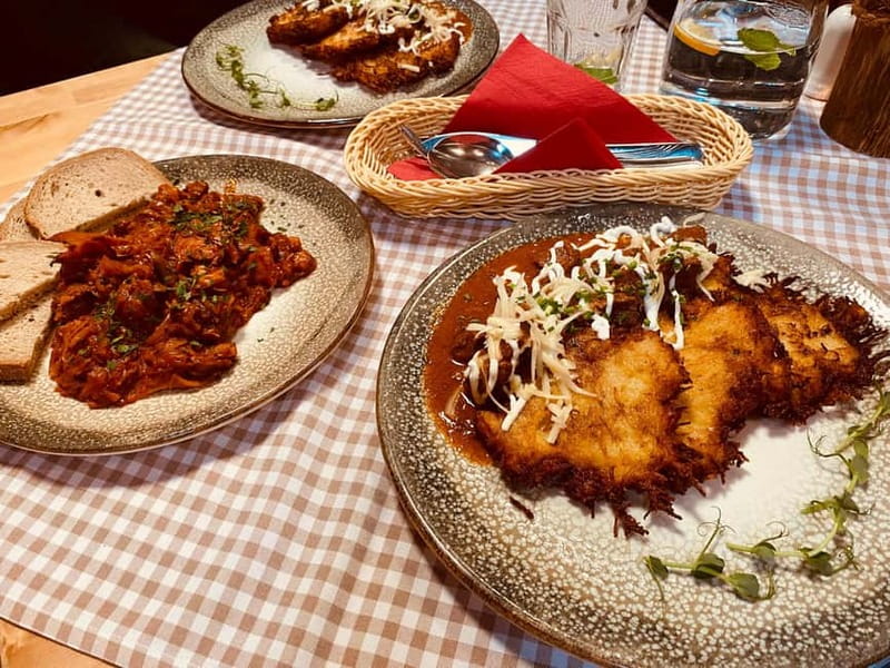 Krakow: 6-Course Full Polish Food Tour with Vodka Tasting - The Six Courses: What You’ll Eat and Why Each Part Fits