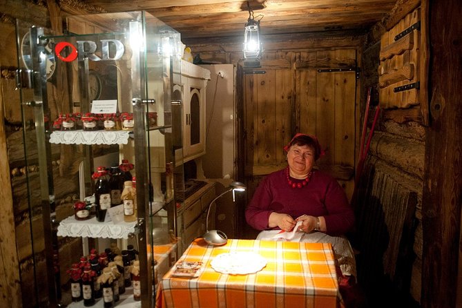 Krakow: Food Tour of 10 Tastings with Pierogi, Vodka & More - Miodowa Street: Short Walk, Real Polish Delicacies