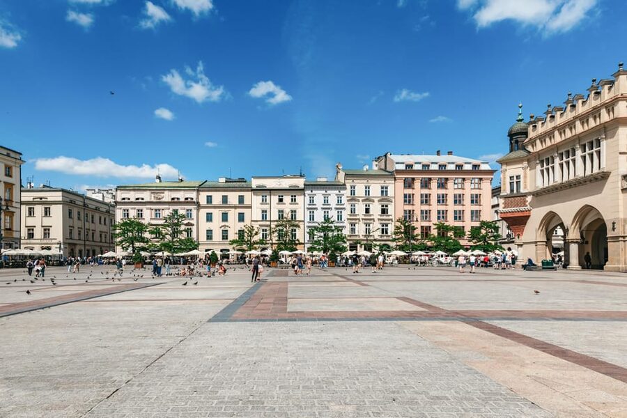 Krakow: Guided E-Scooter City Tour with Food Tastings - Wawel area and the Dragon Statue: where the ride turns into a story