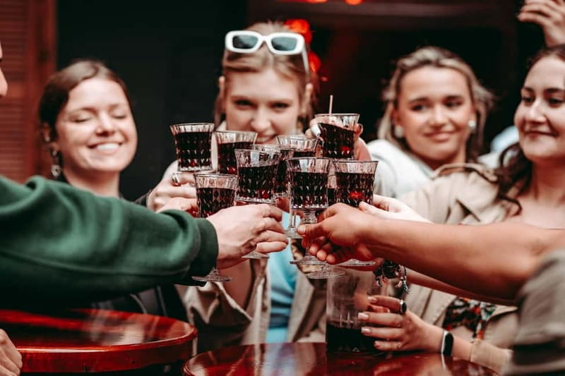 Krakow: Tipsy Polish Food Tour With History, Pierogi & Shots - Why this tipsy food walk works so well in Krakow