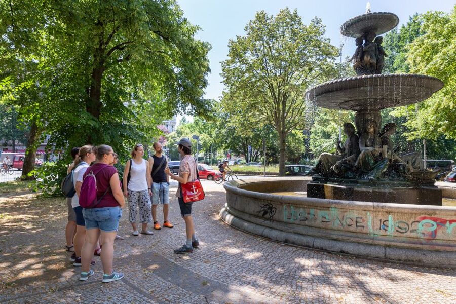Kreuzberg: Culinary Food Tour - Meeting at Kotti: setting the tone in the Kreuzberg center
