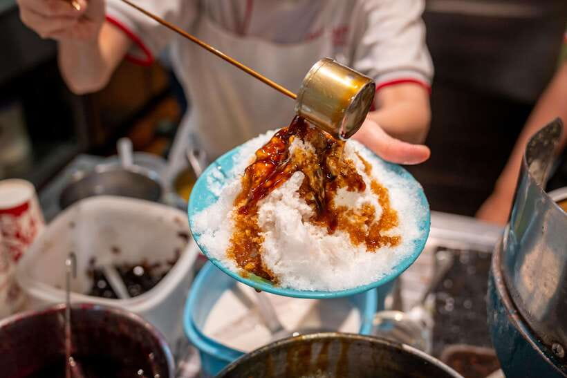 Kuala Lumpur: Nightlife Street Food Tour with 6 Tastings - Key highlights in plain terms
