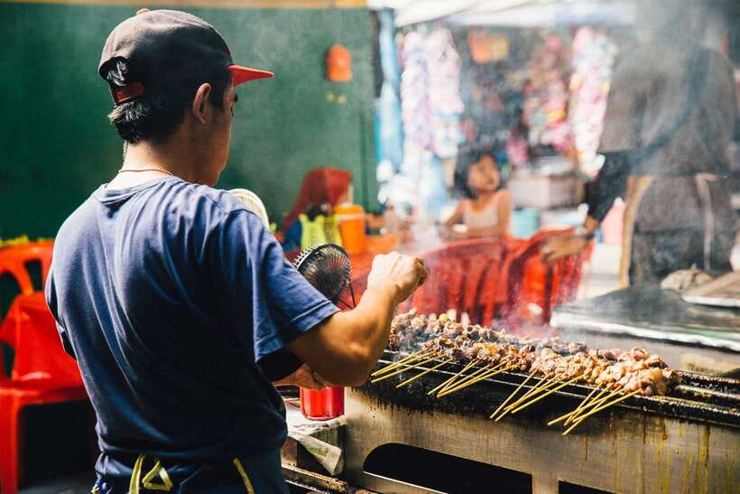 Kuala Lumpur: Private Food Tour – 10 Tastings with Locals - Should you book this Private Food Tour in Kuala Lumpur?