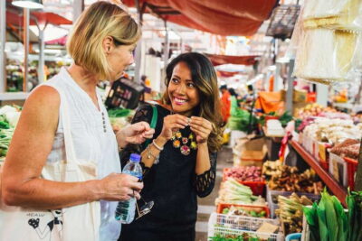 Kuala Lumpur: Private Food Tour – 10 Tastings with Locals - Petaling Street: where KL street food energy starts