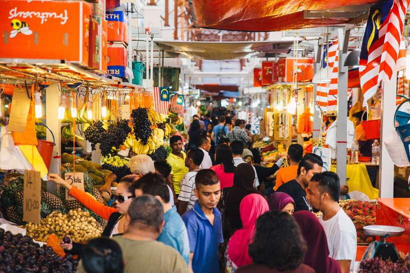 Kuala Lumpur: Private Food Tour – 10 Tastings with Locals - Who should book this KL food tour