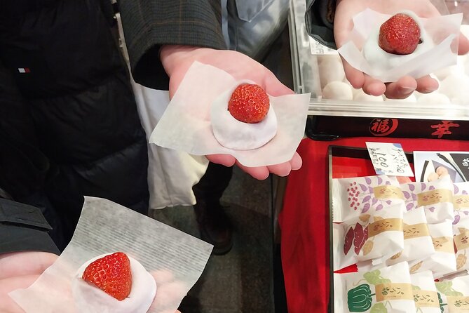 Kyoto Food Tour of 10 Tastings with Wagyu, Mochi & More Surprises - Stop 1: the quick intro over coffee energy