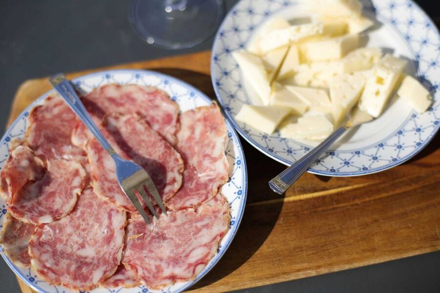 Lake Garda: Wine and Food Tastings in the Vineyards - Food Pairings That Don’t Feel Like Afterthoughts
