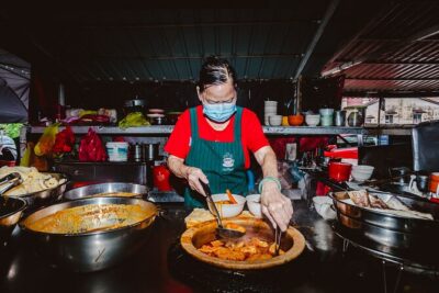 Laksa Lanes Kuala Lumpur Food Tour with 14+ Tastings - Starting at Central Market: a meeting point that keeps you sane