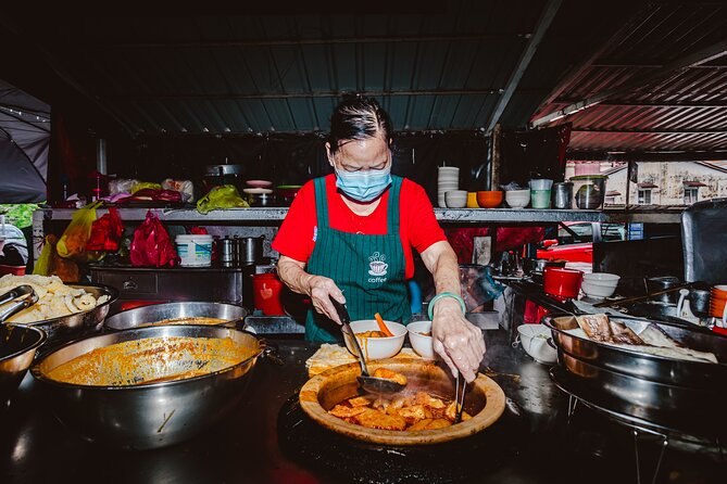 Laksa Lanes Kuala Lumpur Food Tour with 14+ Tastings - Starting at Central Market: a meeting point that keeps you sane