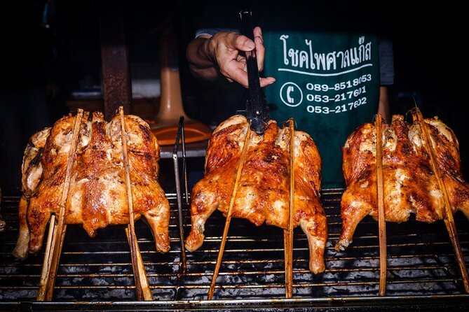 Lanna Kingdom Chiang Mai Food Tour with 15+ Tastings - The guides: dish history that makes the food click