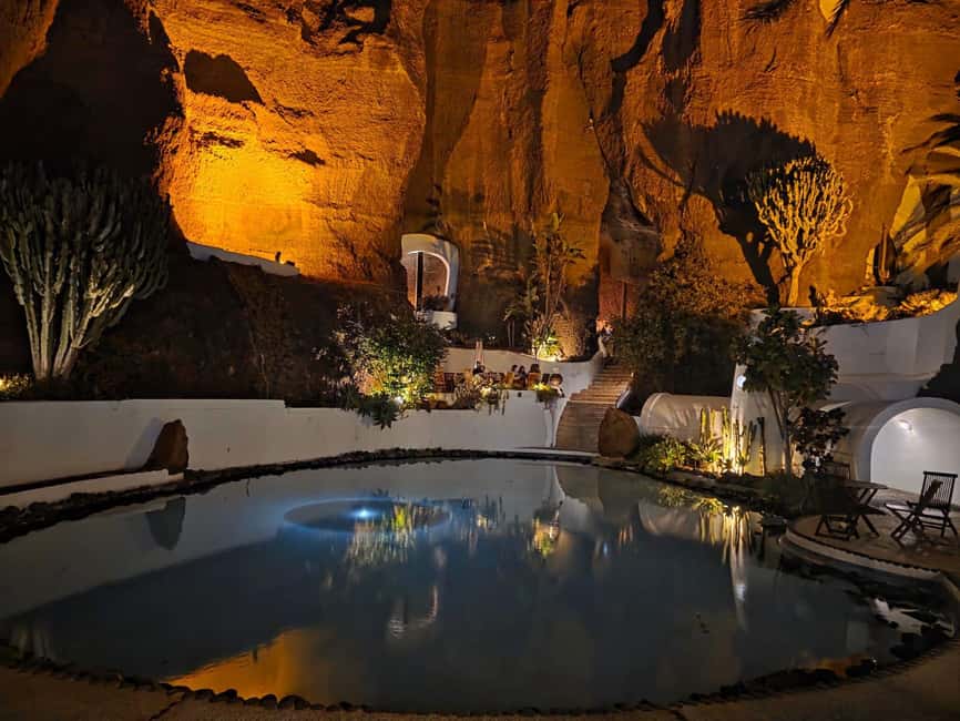 Lanzarote: Evening Tapas, Winery & Lagomar Experience - Bodega Suárez: wine tasting plus cheese, with volcanic-terroir focus