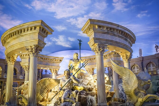 Las Vegas: The Strip's Celebrity Chefs Tour or Downtown Food Tour - The Downtown itinerary: seafood to pizza, with Vegas street-style logic