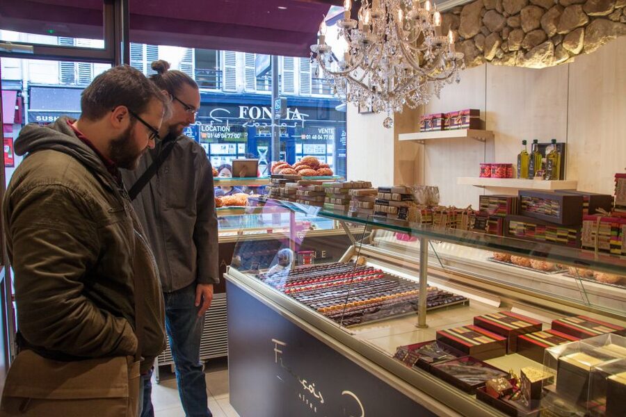 Le Marais: Pastry and Chocolate Food Tour - Off the Main Streets: Tea, Absinthe, and Other Flavor Detours