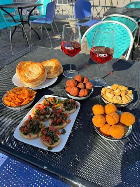 Lecce: Guided Street Food Walking Tour with Food and Wine - Porta Rudiae: Coffee, Pasticciotto, and the City’s “Front Door”