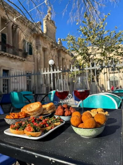 Lecce: Guided Street Food Walking Tour with Food and Wine - The First Short Walks: Duomo Cathedral Area at a Street-Food Pace