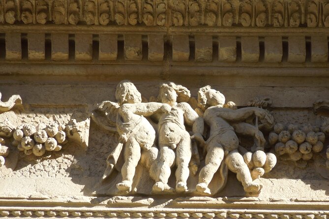 Lecce History and Street Food Tasting Small Group Tour - Anfiteatro Romano: Lecce’s small colosseum moment
