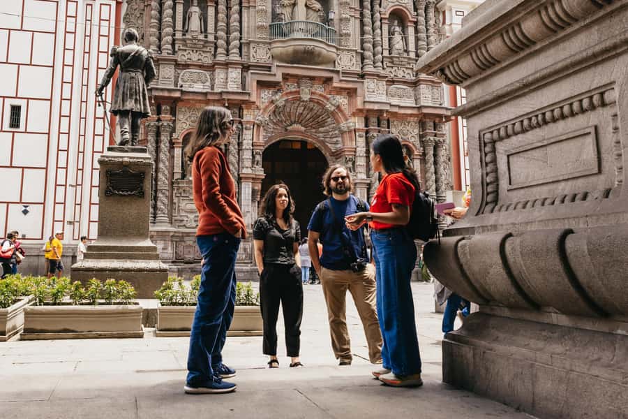Lima: Historic Center Street Food, Market, and Eateries Tour - Barrio Chino and Chifa: The Flavor Swap You Don’t Expect