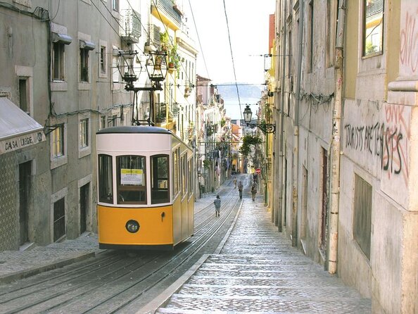 Lisbon 4 Foodies Tour - From Street Food to Awarded Chefs’ Portuguese Delicacies - Key highlights you should care about
