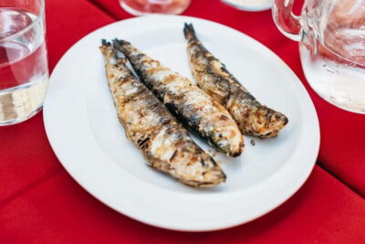Lisbon: Baixa District Food Tour with Dinner and Drinks - Praça da Figueira: the easy starting point with a clear rendezvous