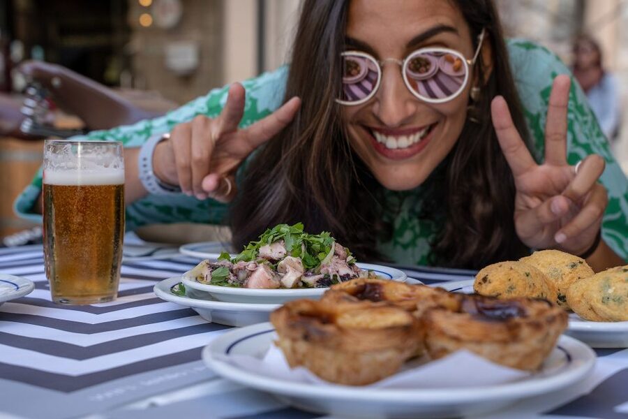 Lisbon: E-Bike Food Tour of Alfama and Old Town - The tastings: what you’ll likely eat and sip