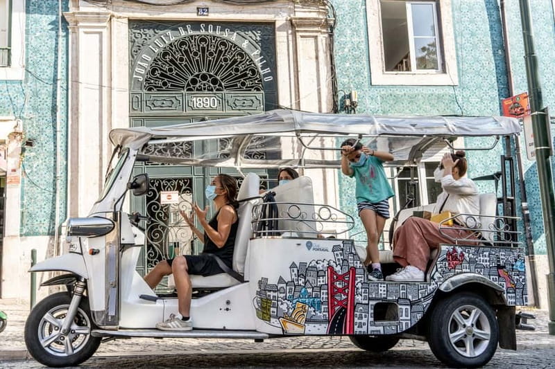 Lisbon: Food Tasting Tour by Tuk Tuk with 2 Stops - Why this Lisbon tuk tuk food tour is a smart use of limited time