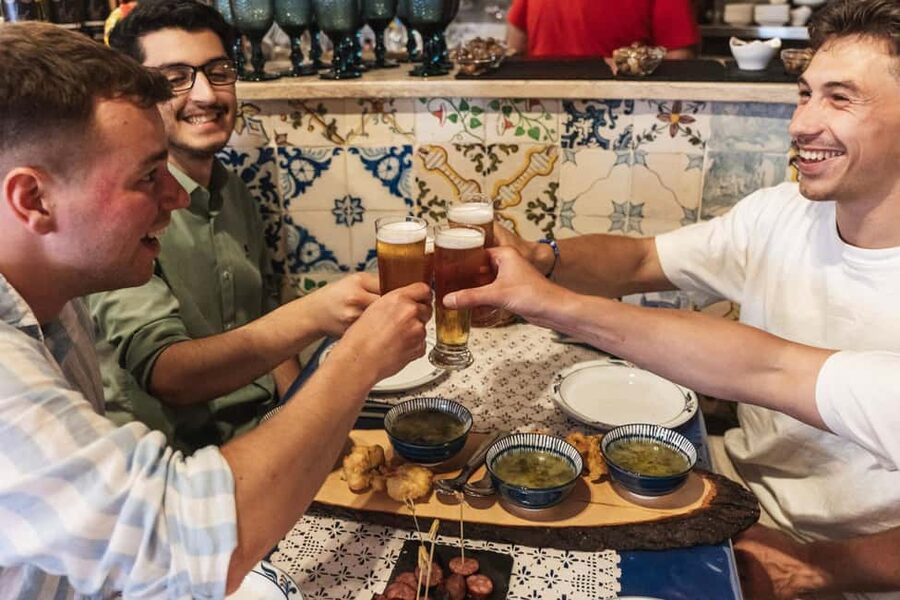 Lisbon: Food Tour with Local Tastings and Drinks - Alfama: the guided neighborhood portion that adds character