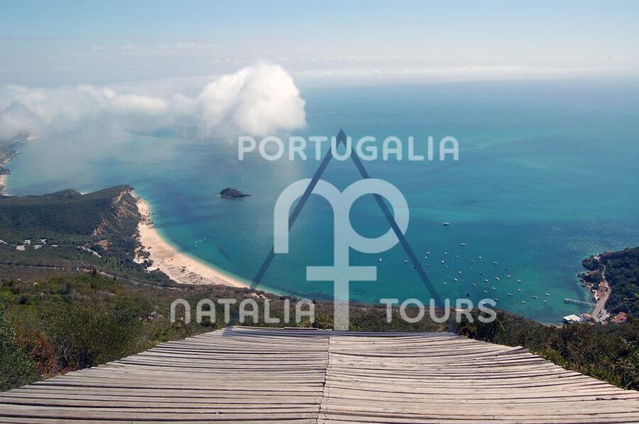 Lisbon Getaway: Private Arrábida Wine & Food Tour - Castelo de Sesimbra and Sesimbra Town Walks