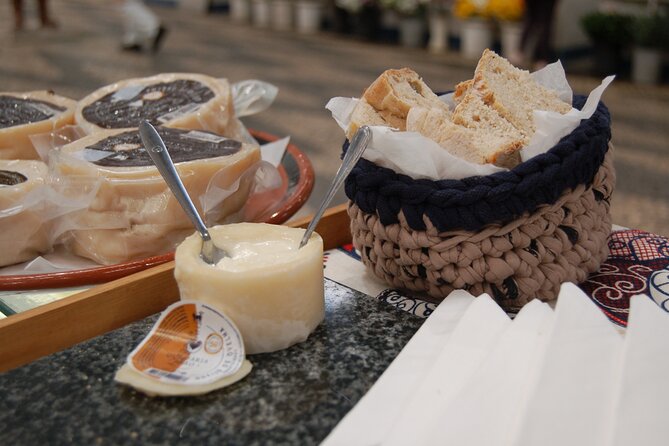 Lisbon Getaway: Private Arrábida Wine & Food Tour - Azeitão Tiles Again: Time for Browsing Without Rushing