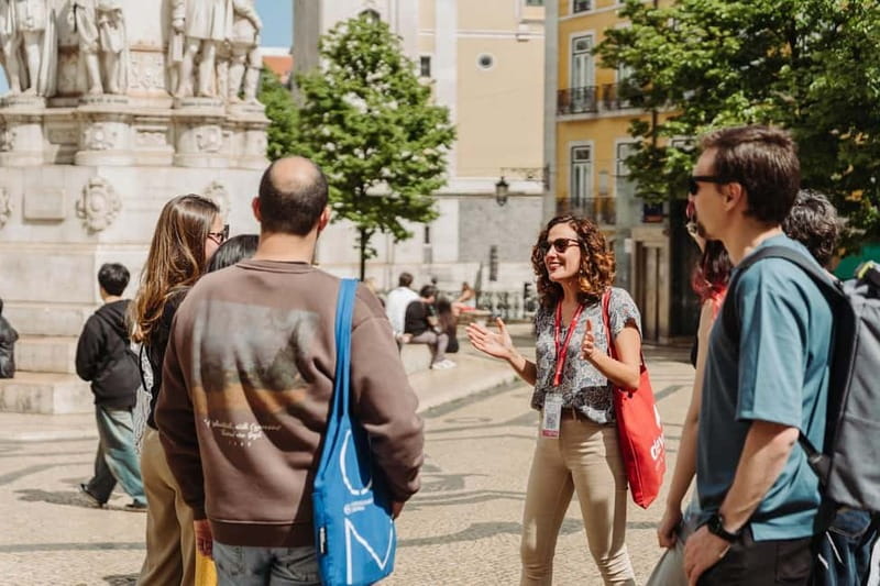 Lisbon: Tastes and Traditions Guided Food Tour - Your morning sweet tooth: coffee and pastries that feel genuinely local